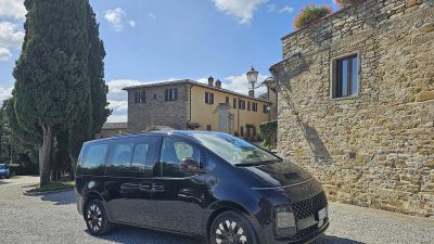 Arriving at Castello di Albola
